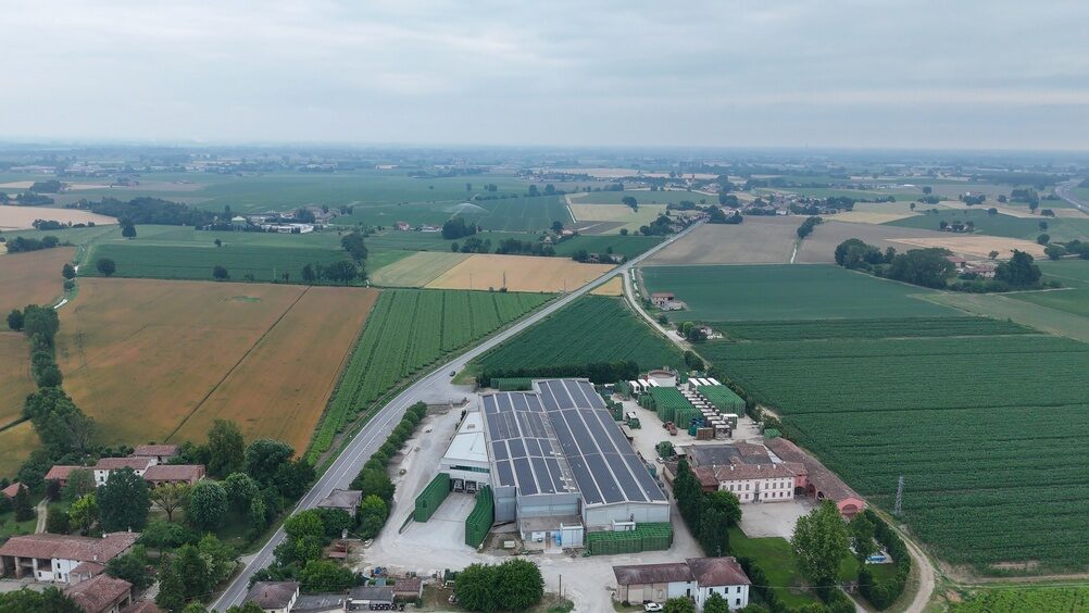 Pannelli solari e turbine eoliche in Emilia-Romagna