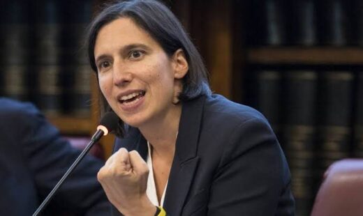 Elly Schlein e Giorgia Meloni in discussione sulla politica energetica