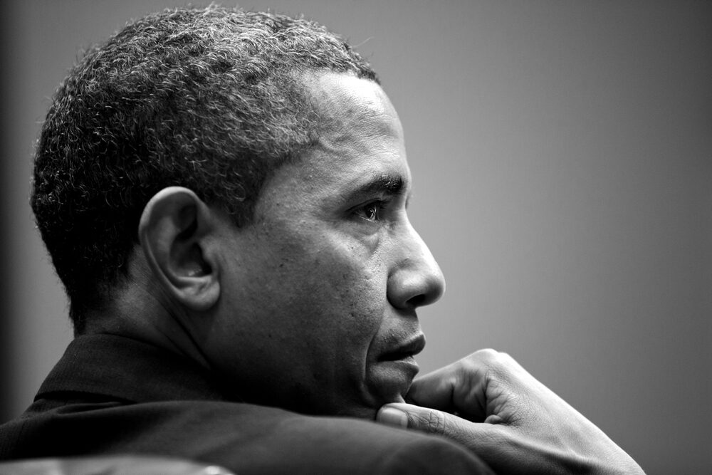 Barack Obama durante un evento sulla regolamentazione dell'IA